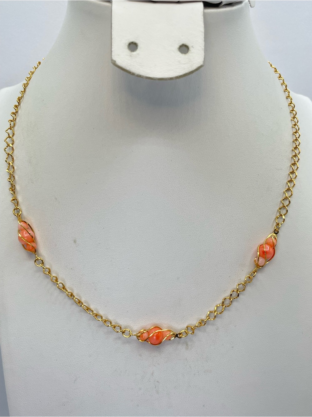 Avon Coral Red Glass Beaded Necklace Vintage Wire Wrapped Station Chain Necklace